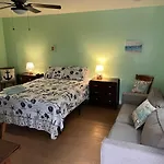 Boat House Studio - Water Front Pets Wifi Smart Tv Apts