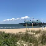 Beachfront Cottage Best Location In Ocean View! Cottage