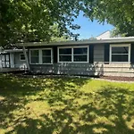 Sunshine Cottage 30 Plus Days Stay Only