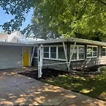 Sunshine Cottage 30 Plus Days Stay Only