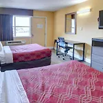 Econo Lodge At Military Circle