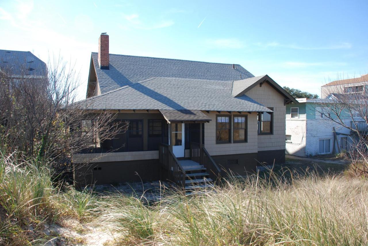 Rustic Rooftop Delight - Bay Front Apts Norfolk
