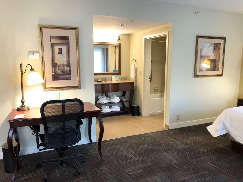 Hampton & Norfolk-airport Hotel