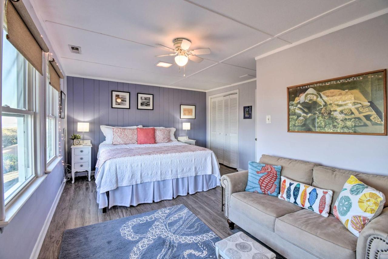 Classic Chesapeake Beachside With Porch! Holiday home Norfolk
