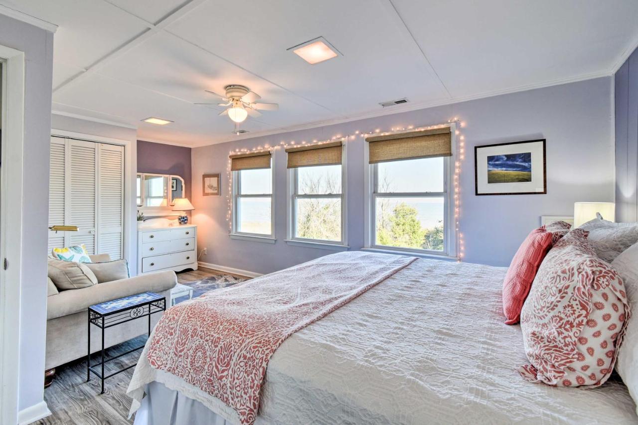 Holiday home Classic Chesapeake Beachside With Porch!