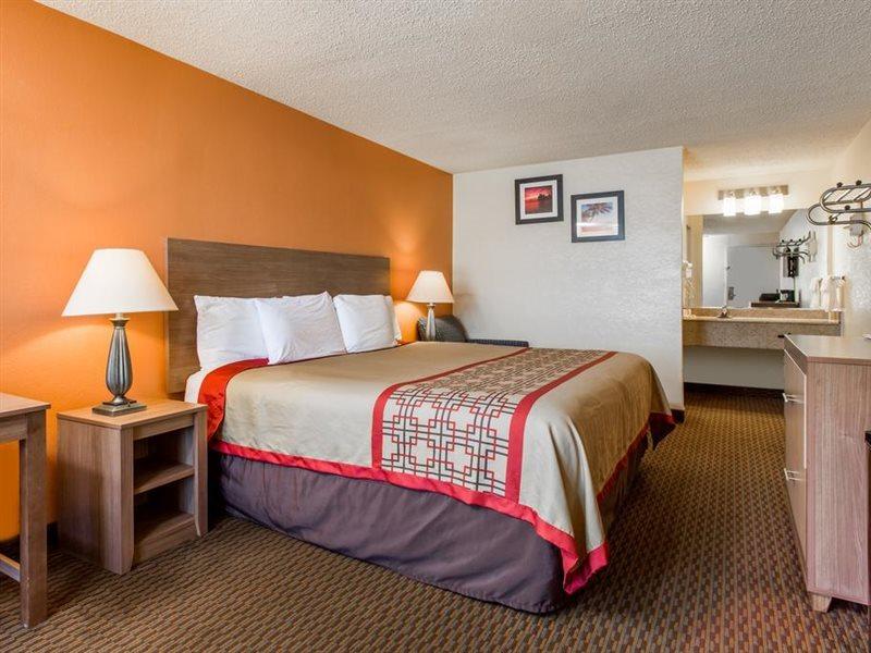 Motel Days By Wyndham Airport