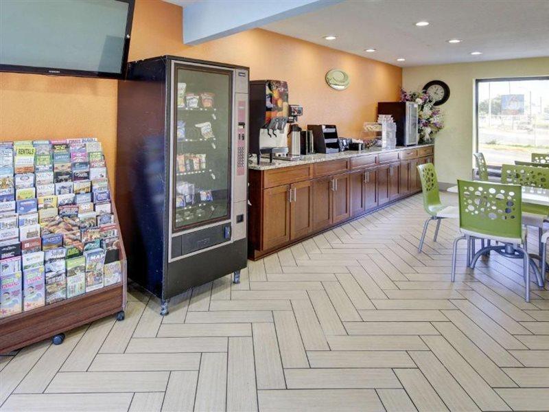 Econo At Military Circle Lodge Norfolk