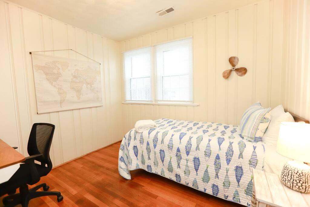 Sandy Feet Retreat At Ocean View Norfolk