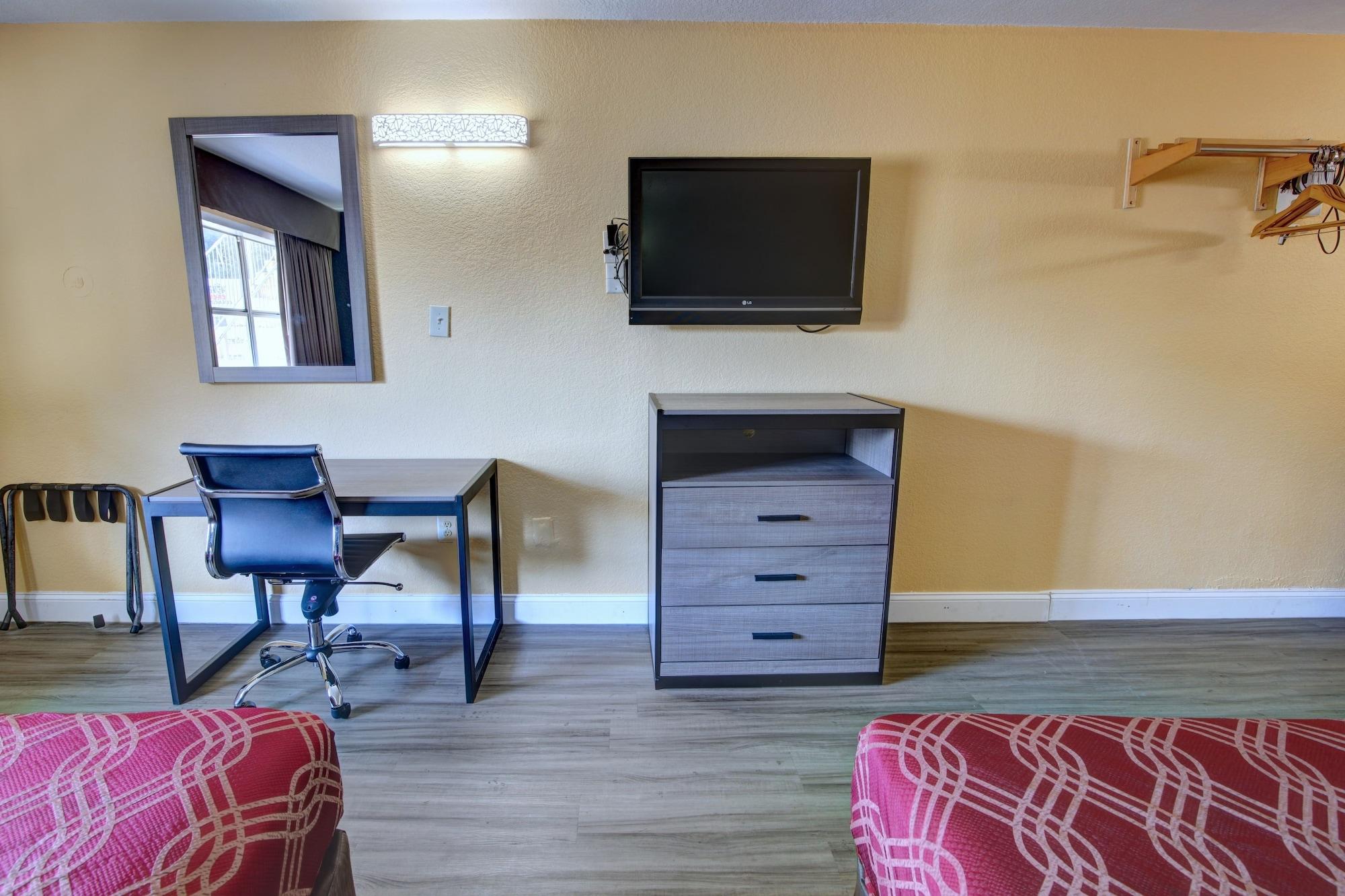 Lodge Econo At Military Circle Norfolk