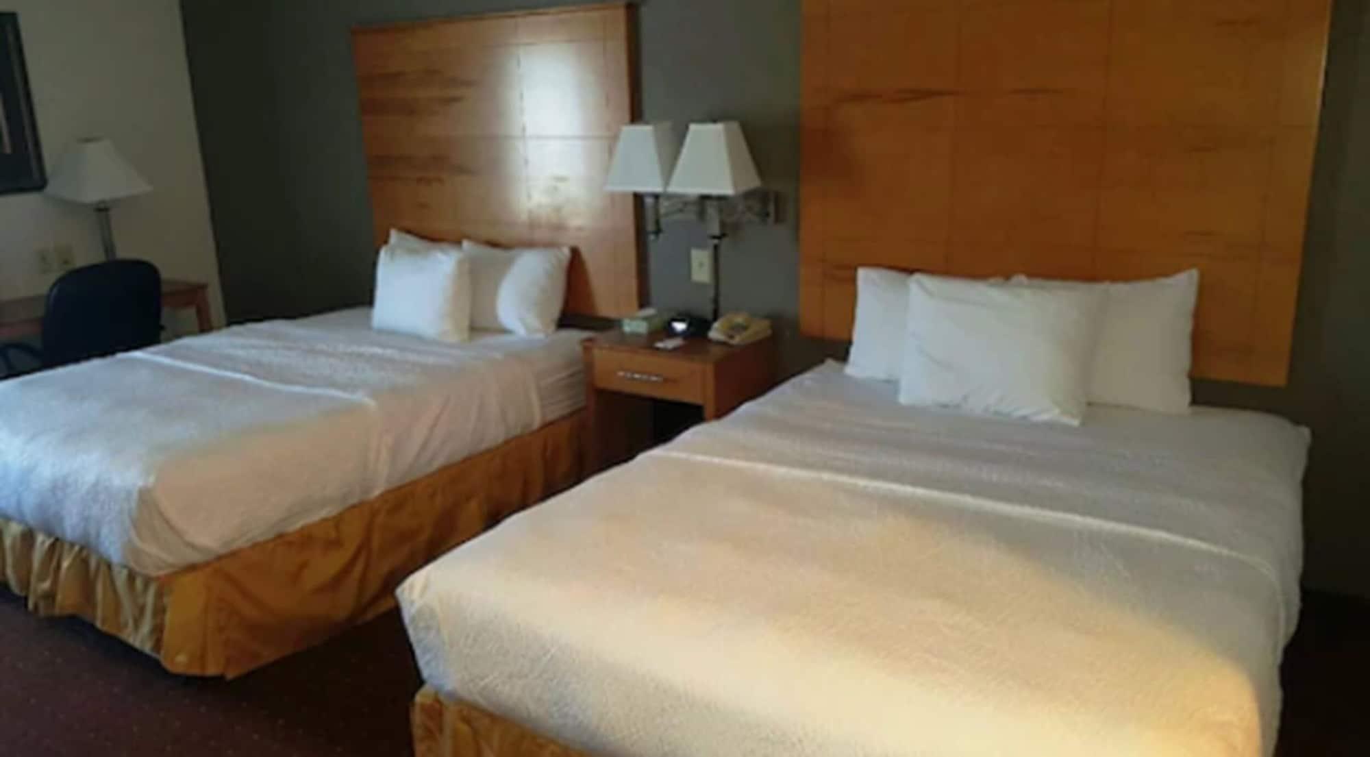 La Quinta & By Wyndham Hotel 3*