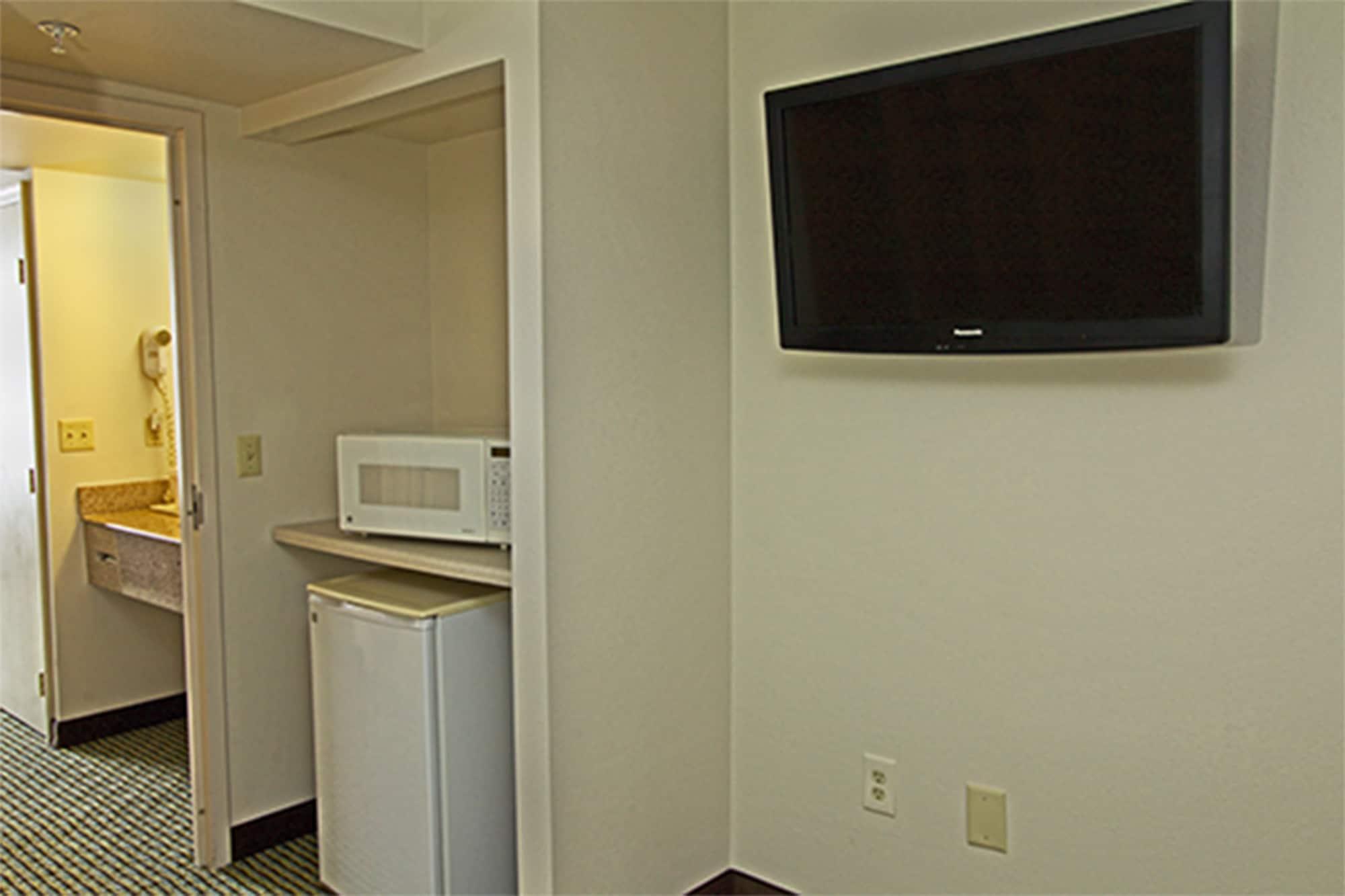 Quality Wright - Airport Hotel
