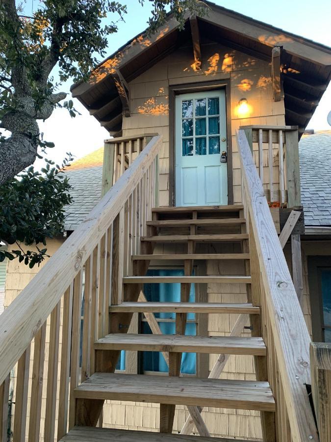 Rustic Rooftop Delight - Bay Front Apts Apartment Norfolk