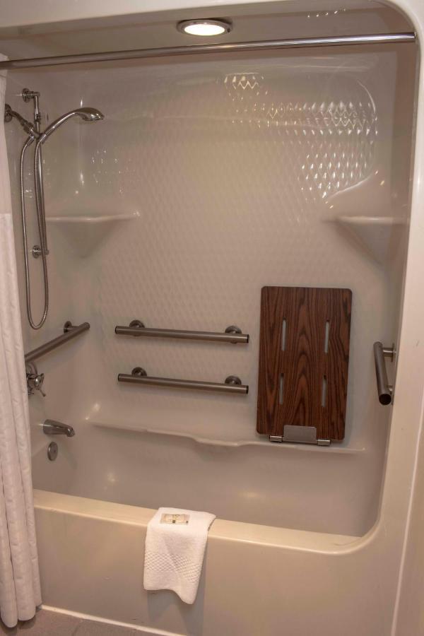 Quality Wright - Airport Hotel 3*