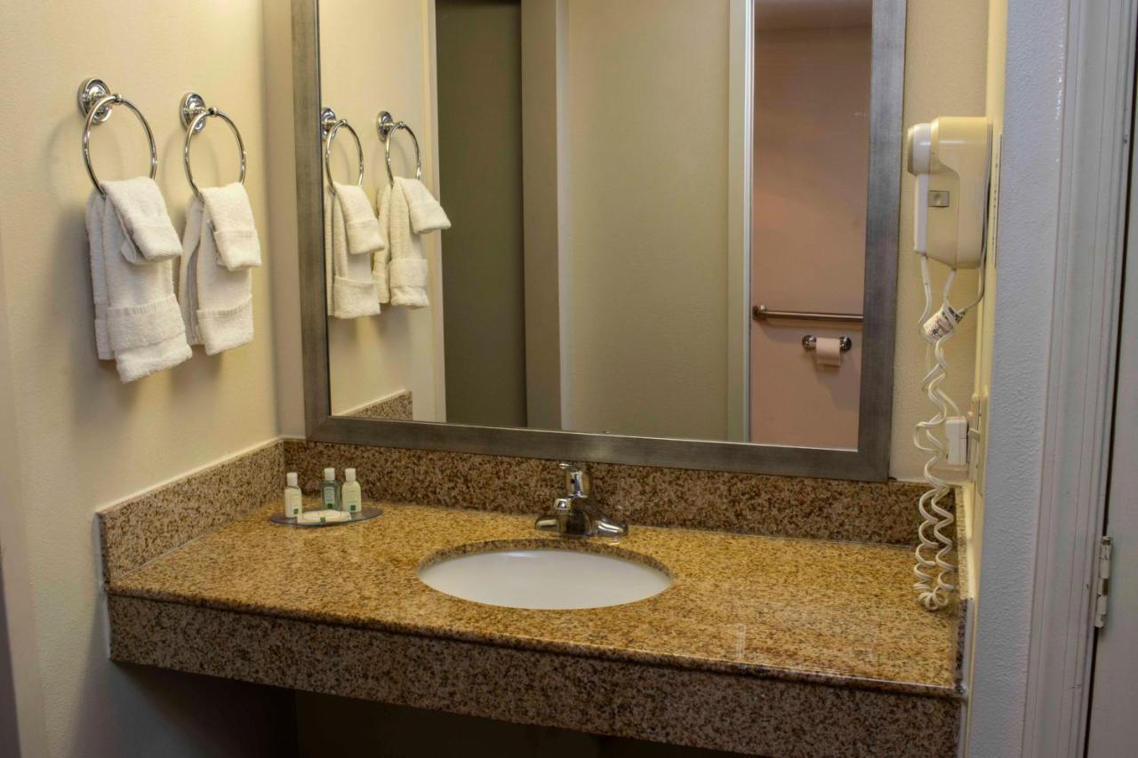 Quality Wright - Airport 3* Norfolk