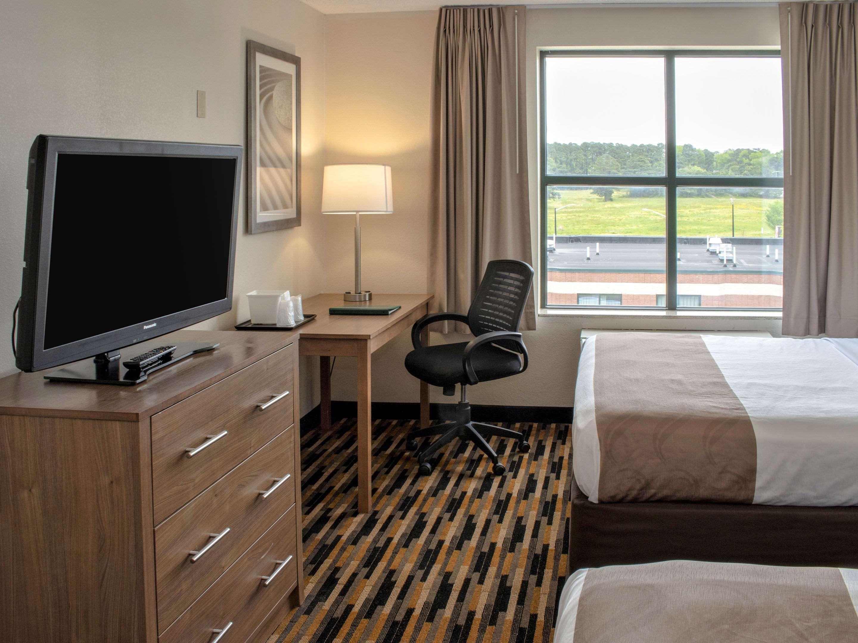 Quality Wright - Airport Hotel Norfolk