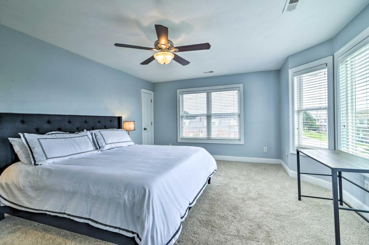 Inviting Family Retreat 1 Block To Beach! Holiday home
