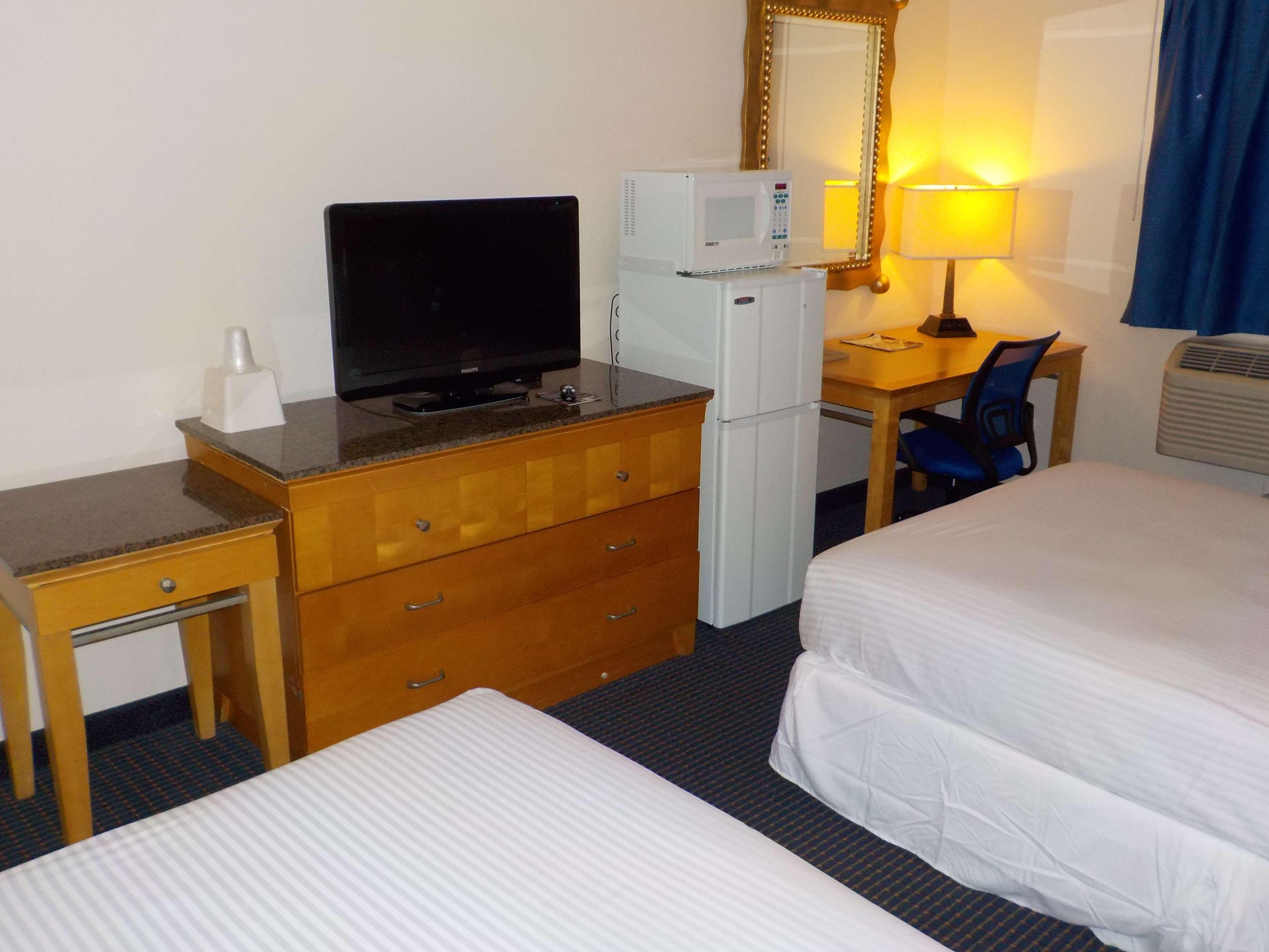Spark By Hilton Hotel 3*