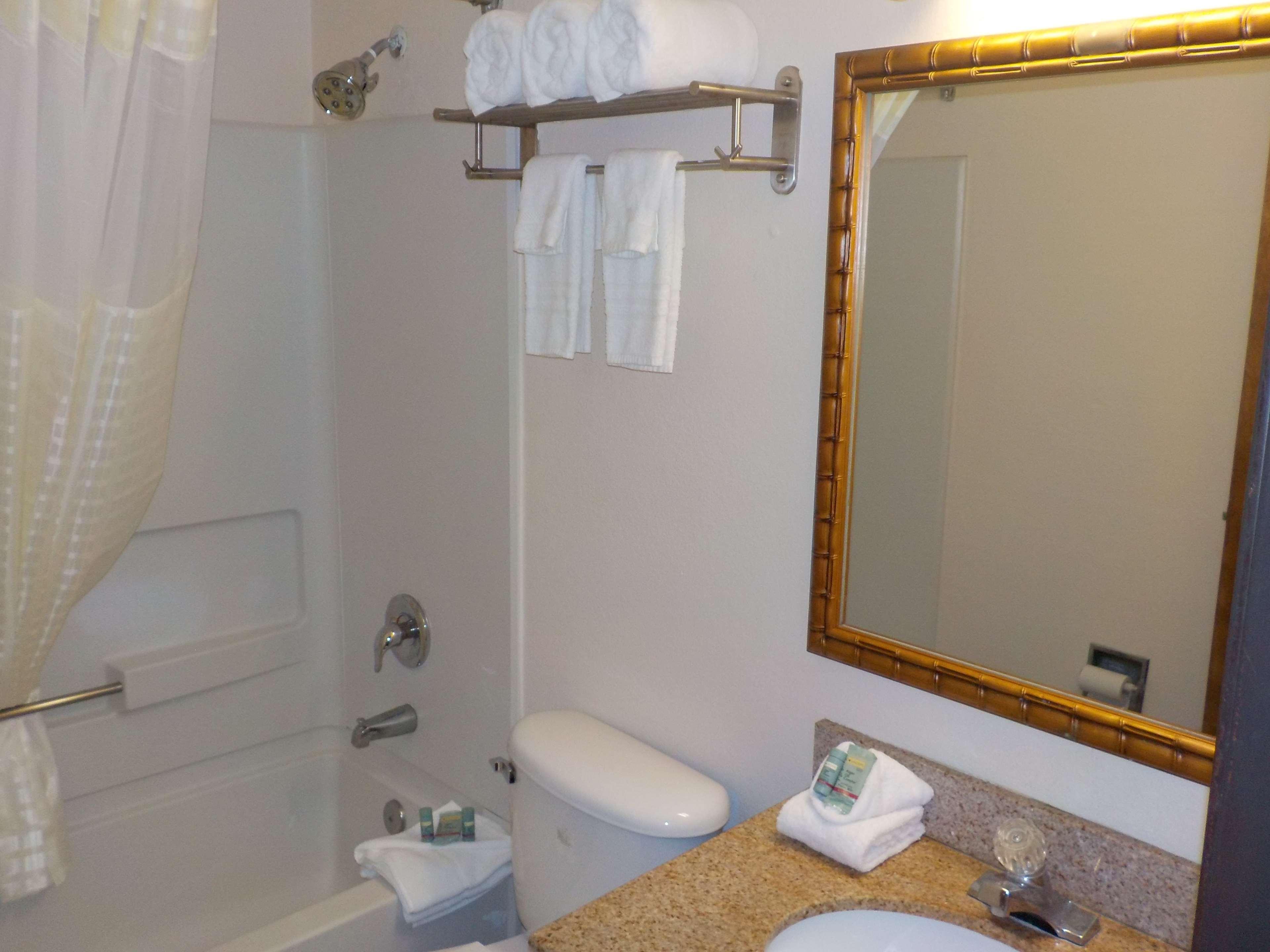 Spark By Hilton Hotel 3*
