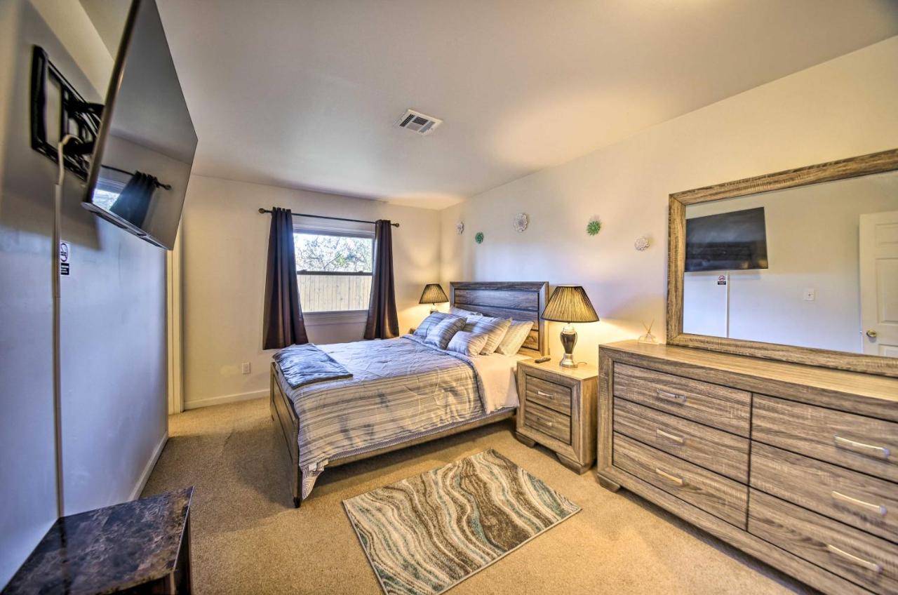 Holiday home Vacation Patio, 3 Mi To Beaches! Norfolk