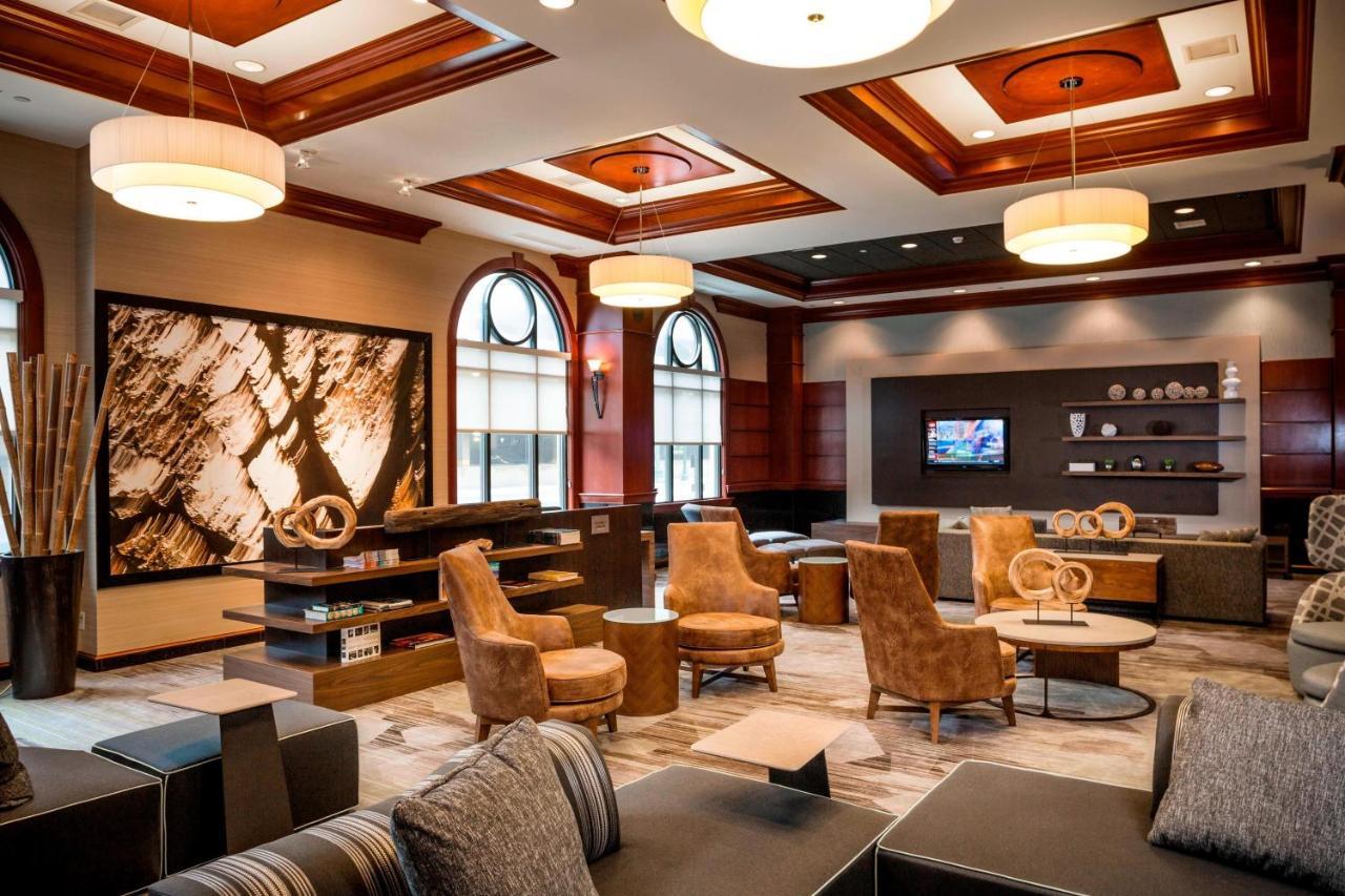 Courtyard By Marriott Downtown 3*