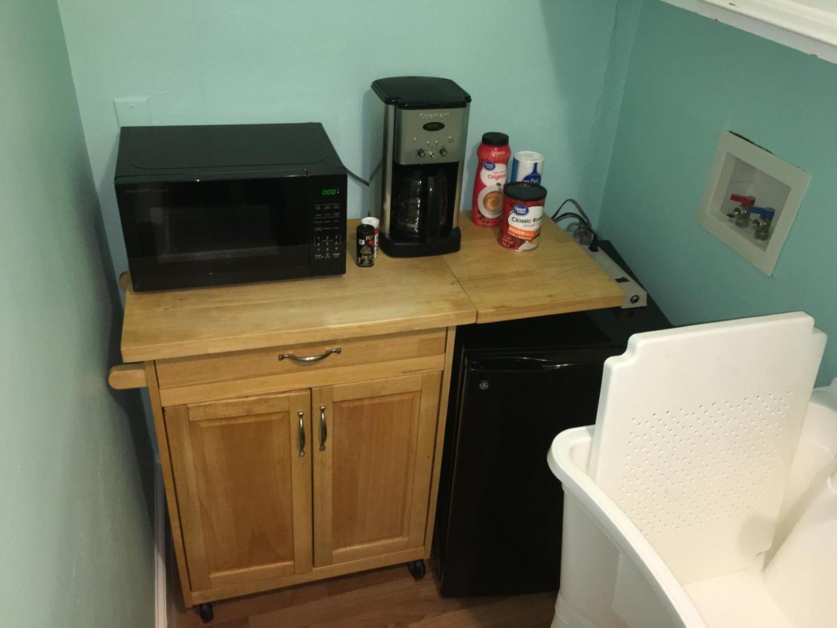 Cozy - Pet Friendly, Side Apts * Norfolk
