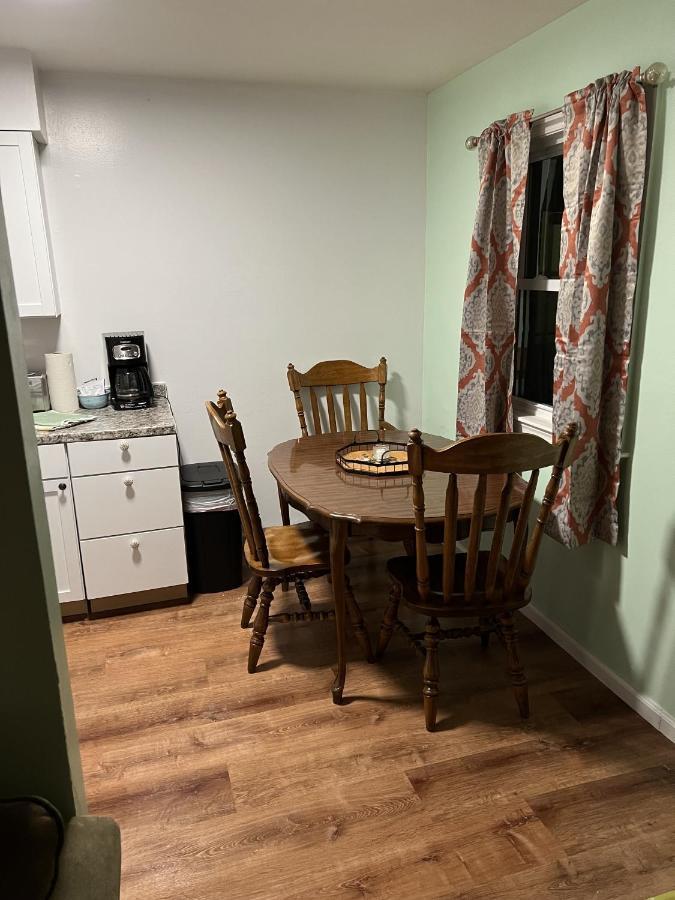 Boat House Ground Floor #2 - 1 Bedroom Waterfront, Wifi Apts * Norfolk