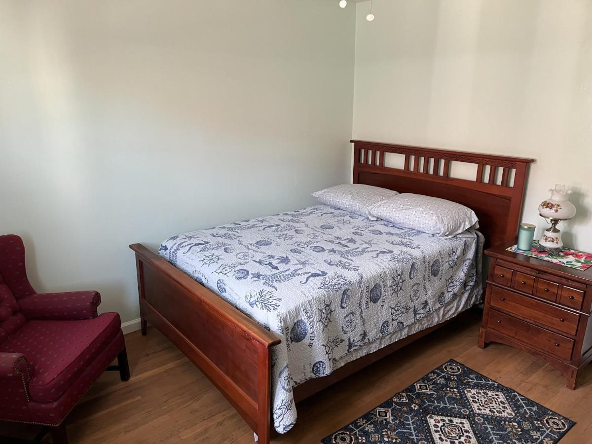 Apartamento Boat House Apt, #3 - 2 Bedroom Water Front, Wifi, Pets Apts Norfolk