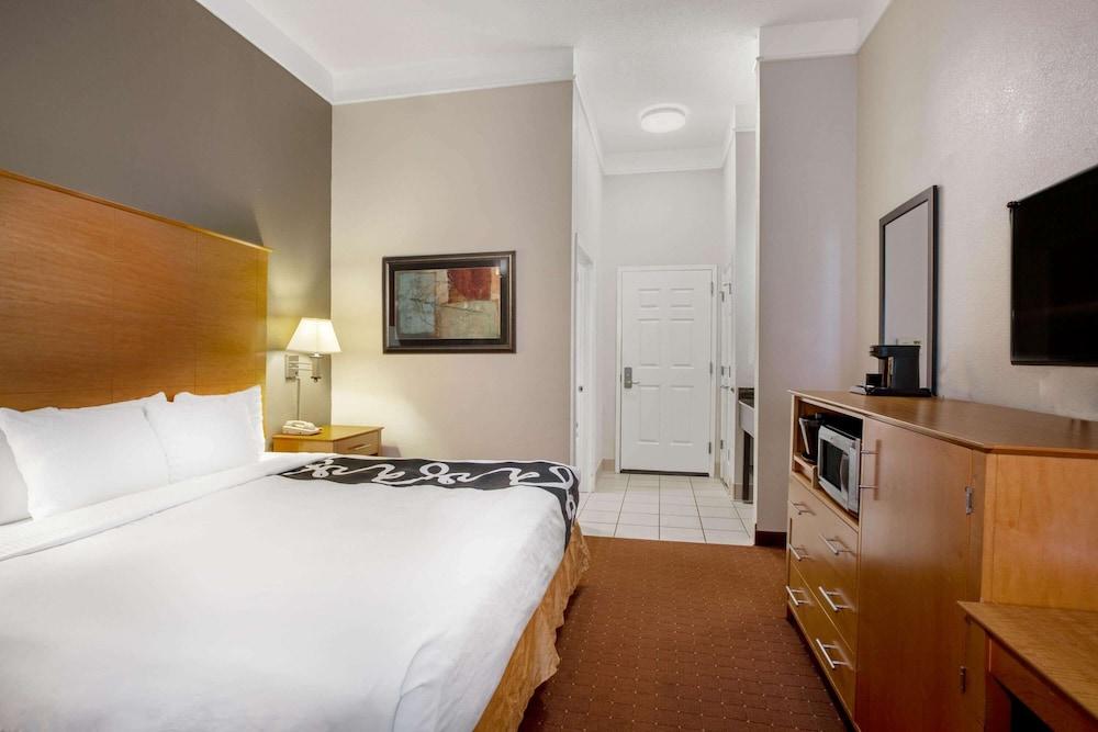 La Quinta & By Wyndham