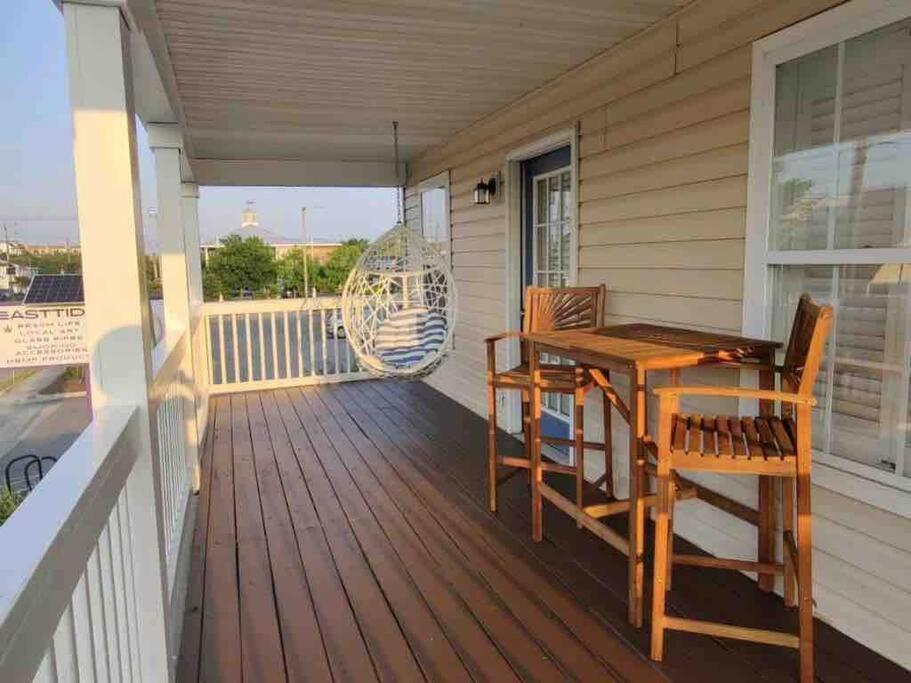 Captain's Quarters *