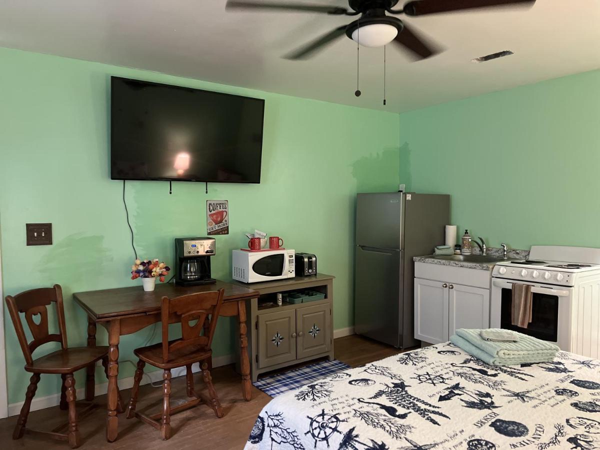 Apartment Boat House - Water Front Pets Wifi Smart Tv Apts