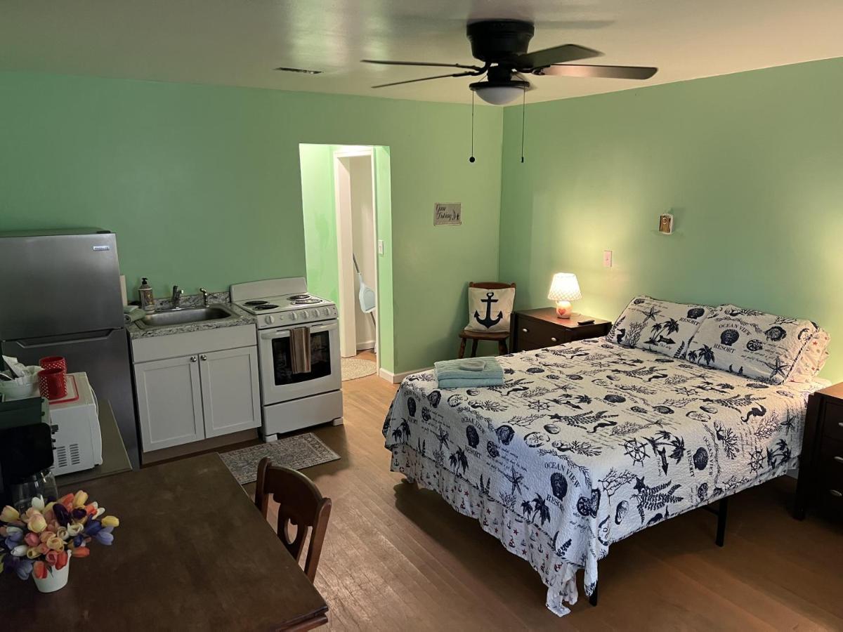 Apartment Boat House - Water Front Pets Wifi Smart Tv Apts *