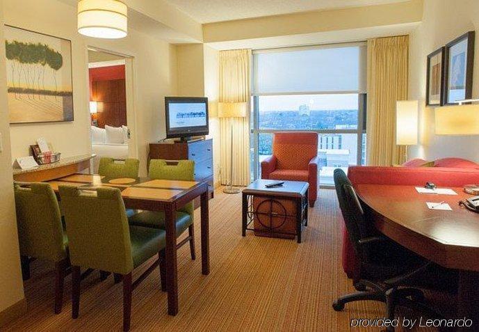Downtown Hotel 3*