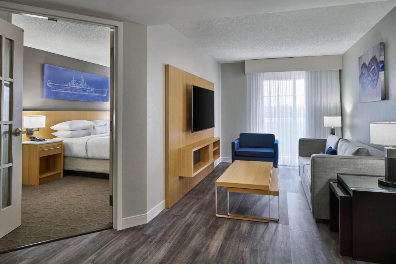Delta By Marriott Airport 4*