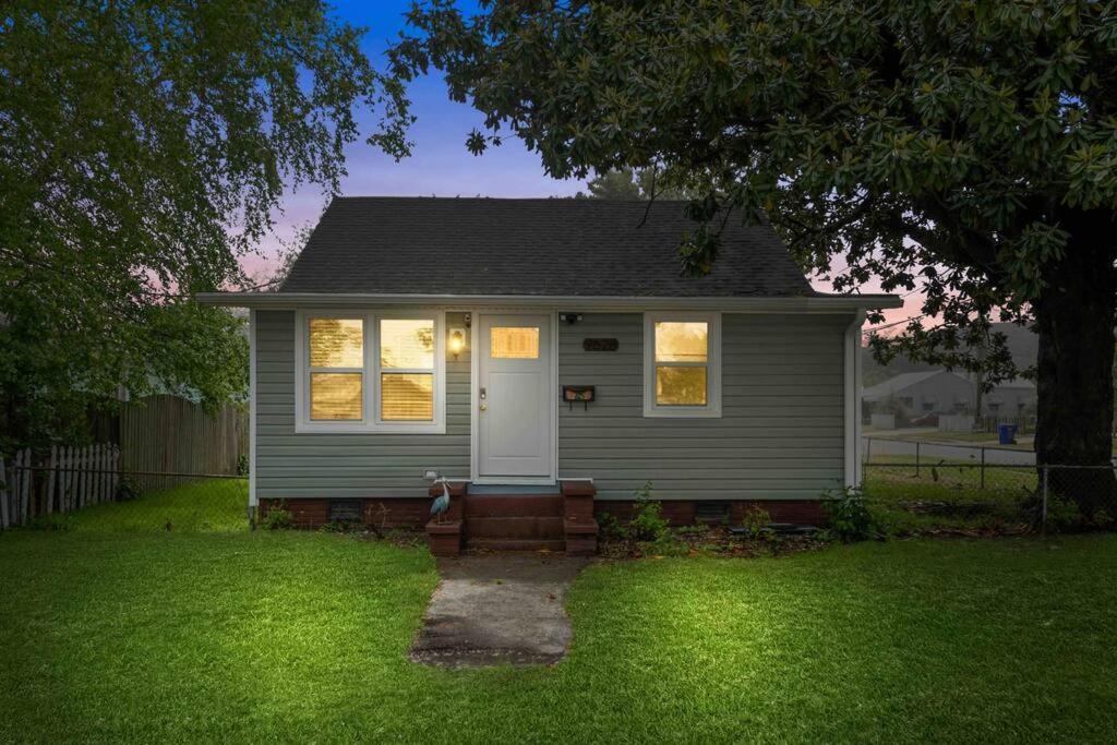 - 1 Block To - Pets Welcome! Holiday home *