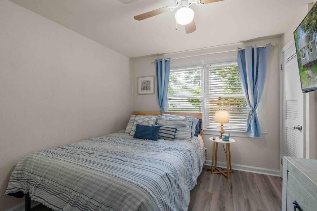 - 1 Block To - Pets Welcome! Norfolk