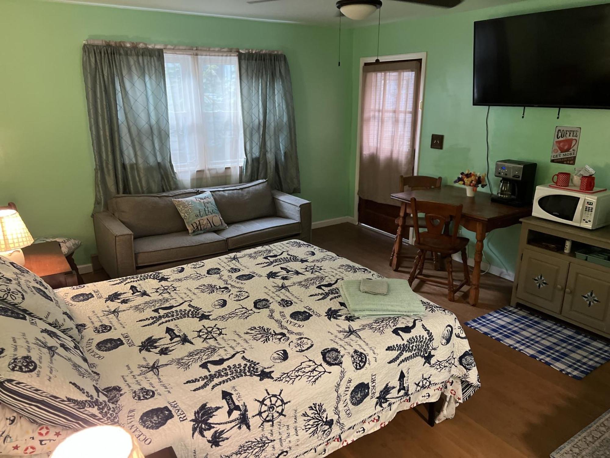 Boat House - Water Front Pets Wifi Smart Tv Apts * Norfolk