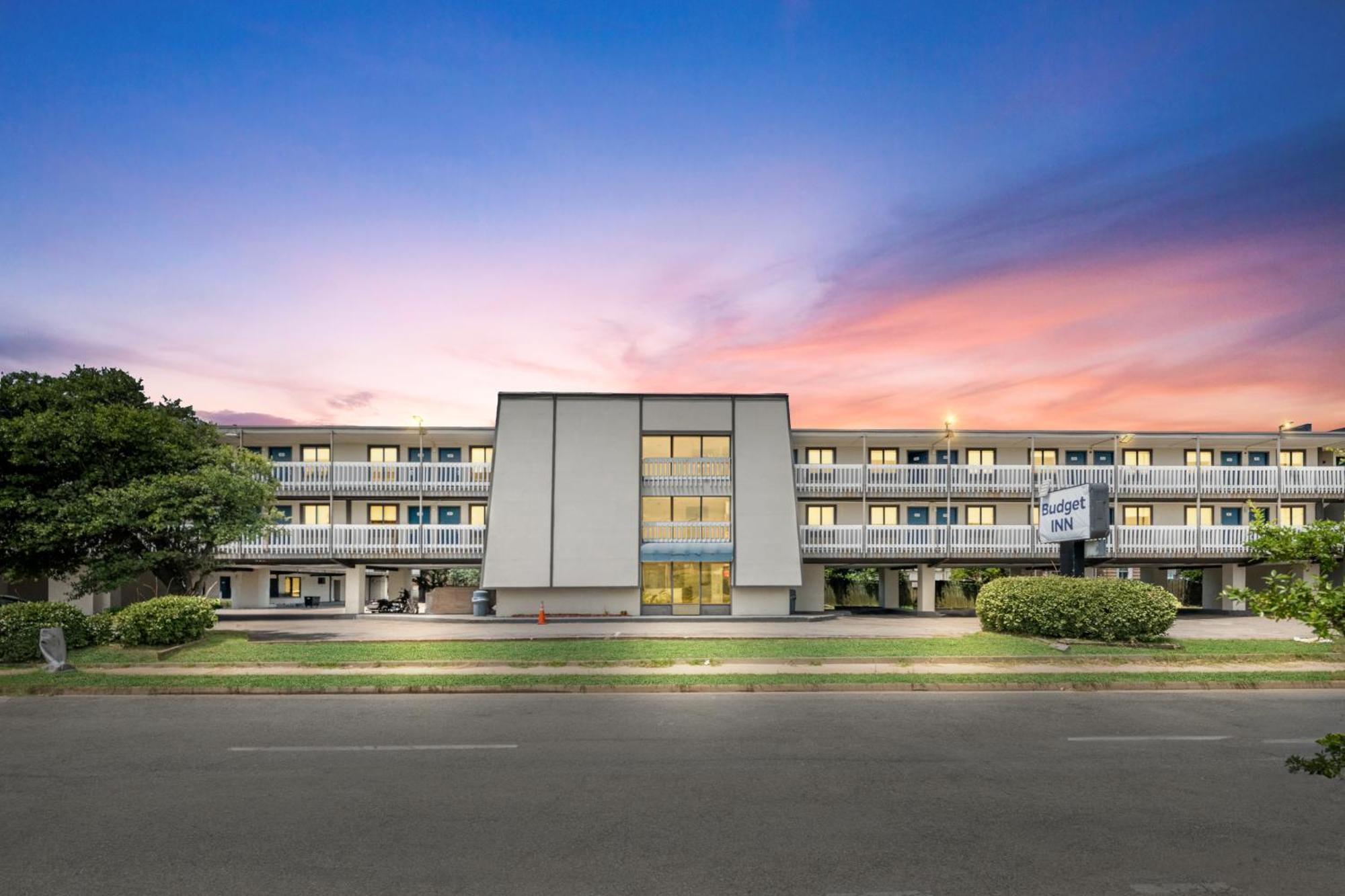 Hotel Budget Inn-norfolk, Va - Oceanview 2*