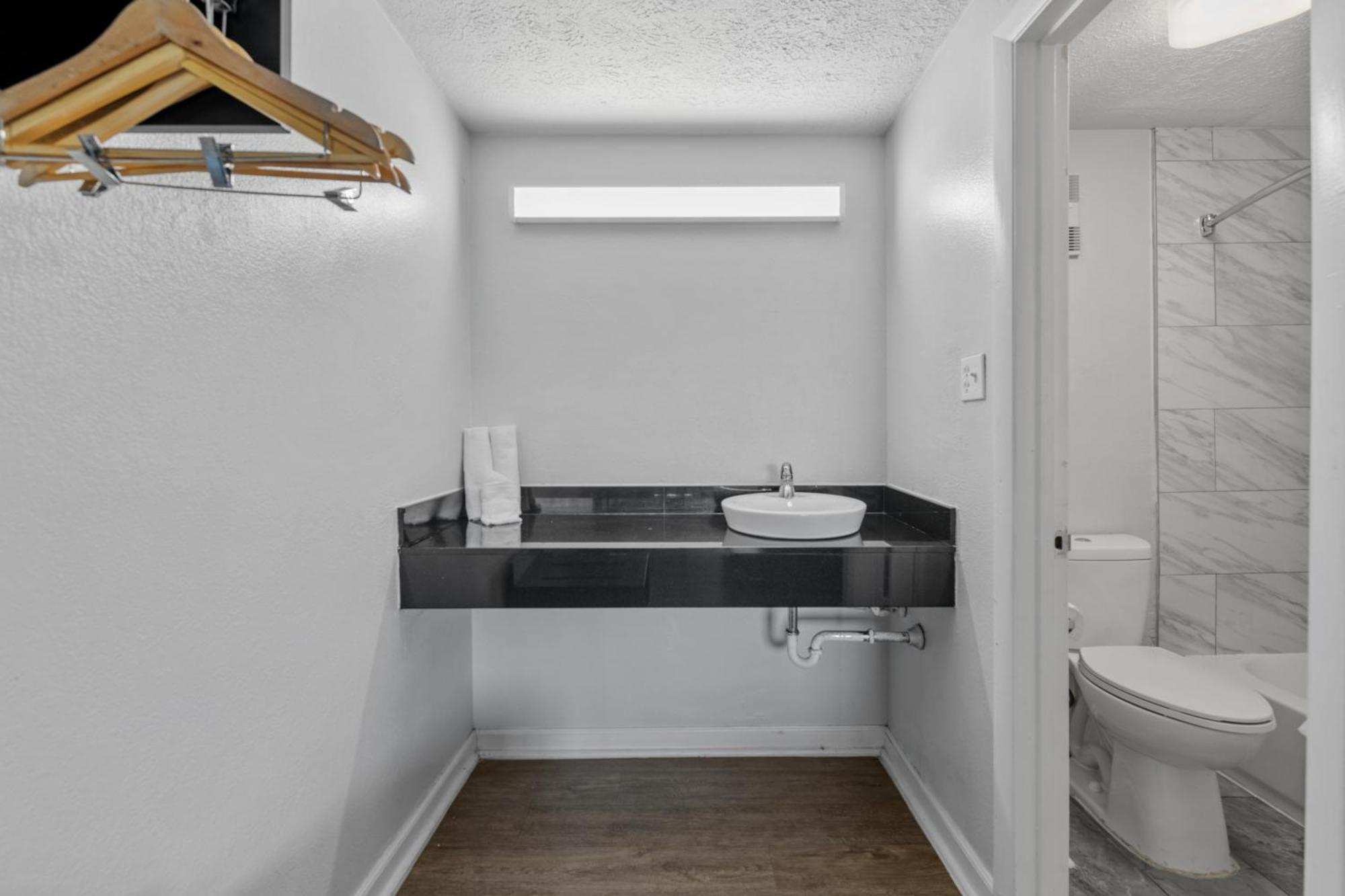 Hotel Budget Inn-norfolk, Va - Oceanview 2*