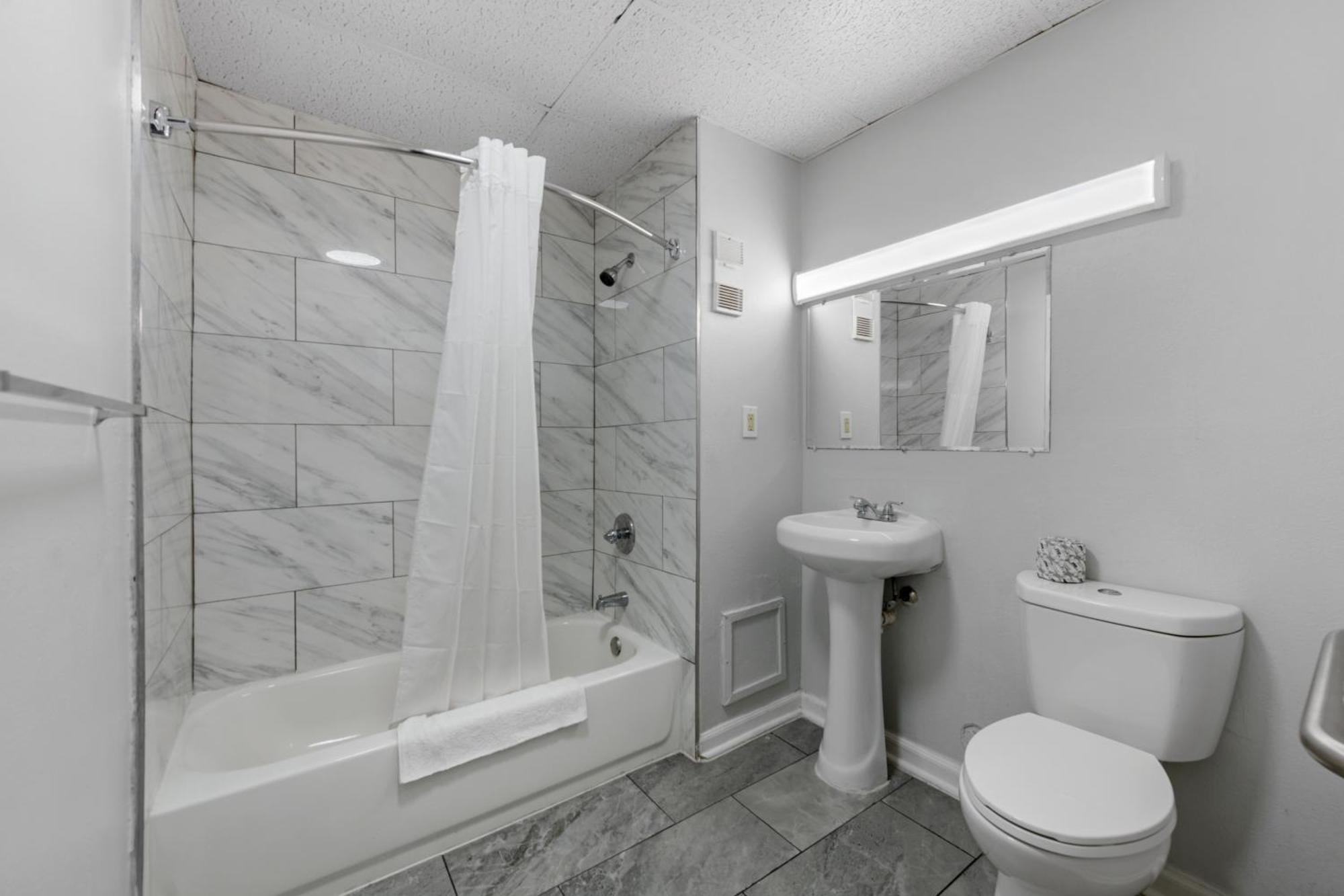 Hotel Budget Inn-norfolk, Va - Oceanview Norfolk