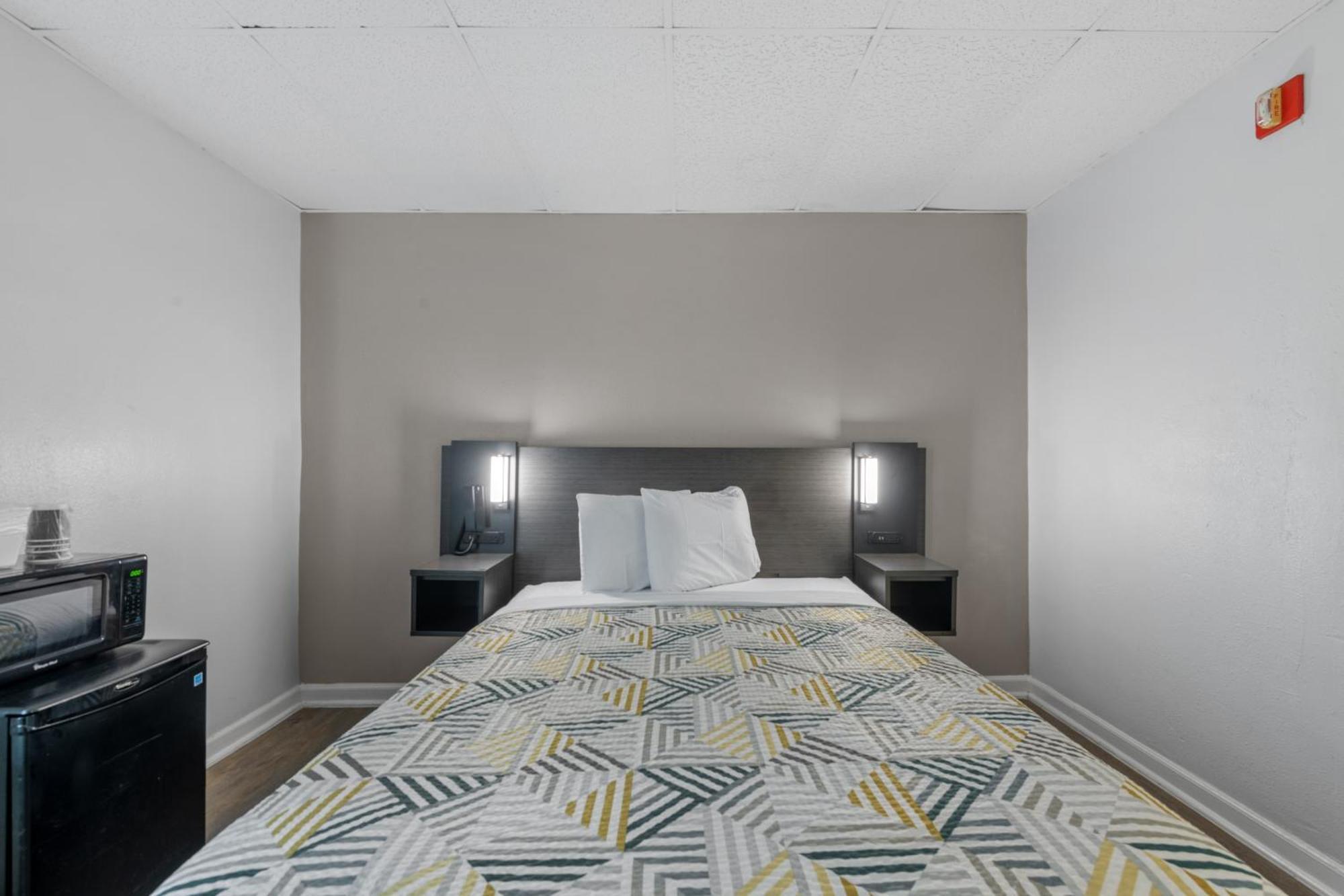 Hotel Budget Inn-norfolk, Va - Oceanview