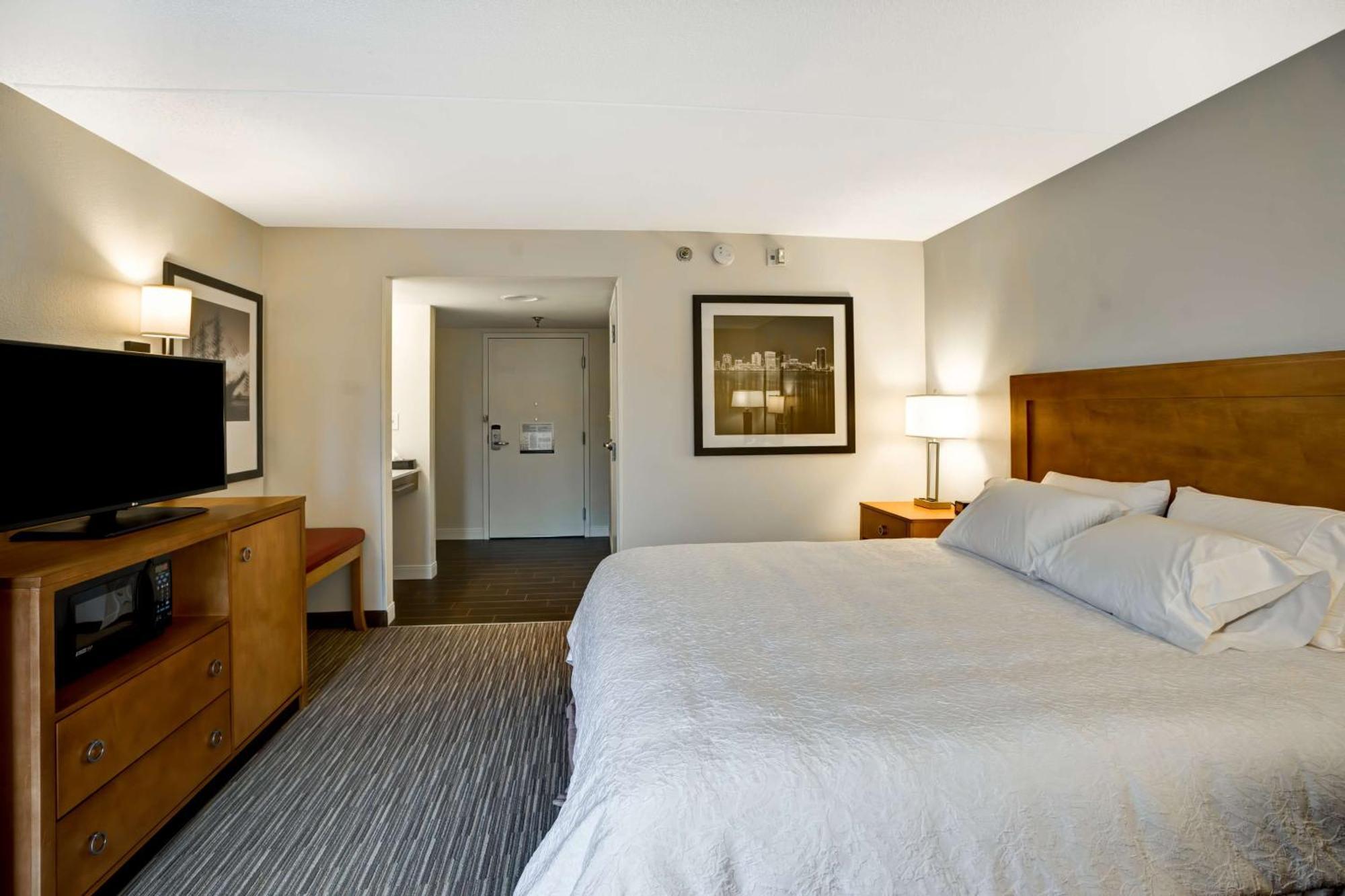 Hampton Norfolk-naval Base 3*