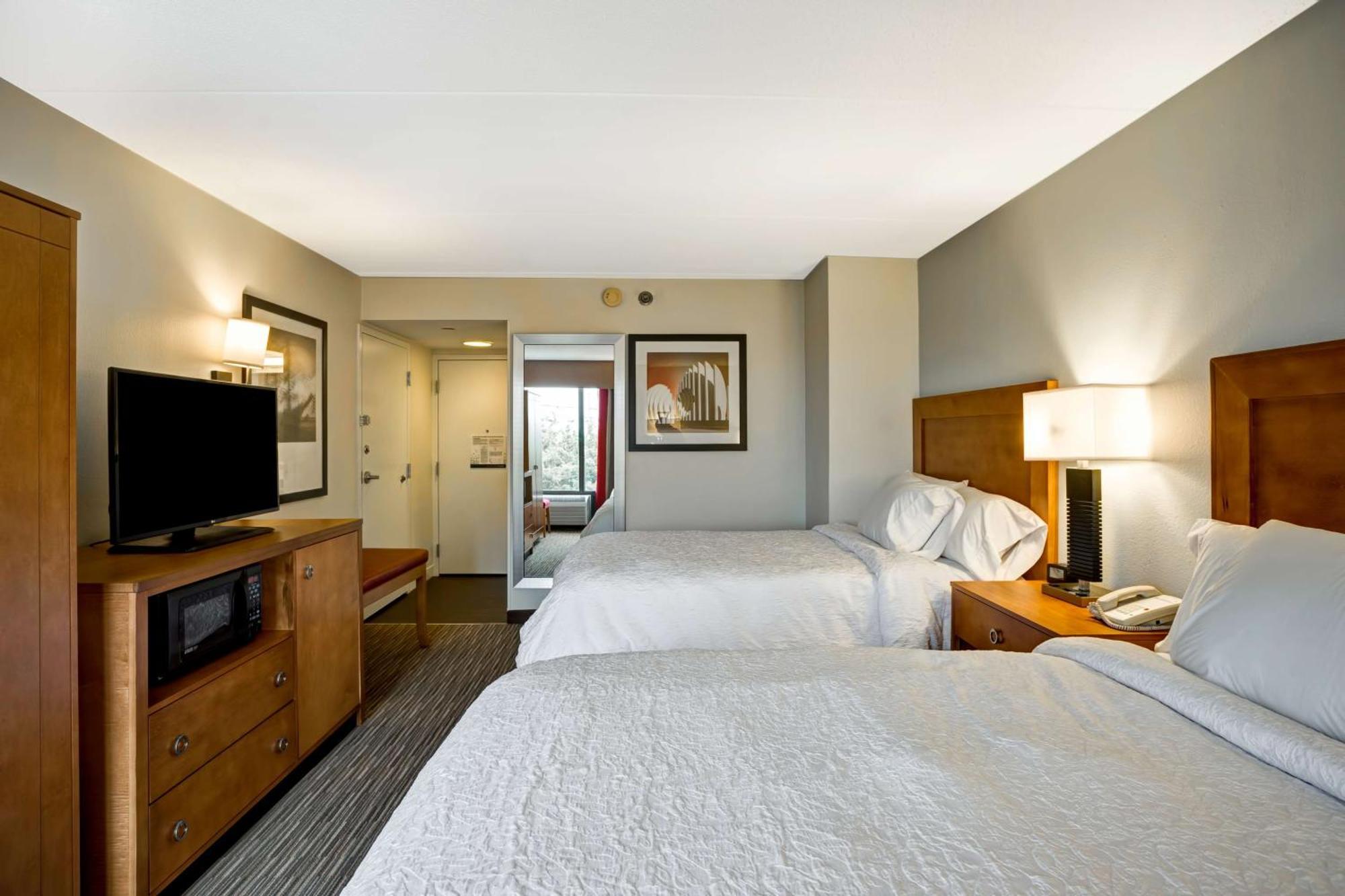 Hampton Norfolk-naval Base Hotel