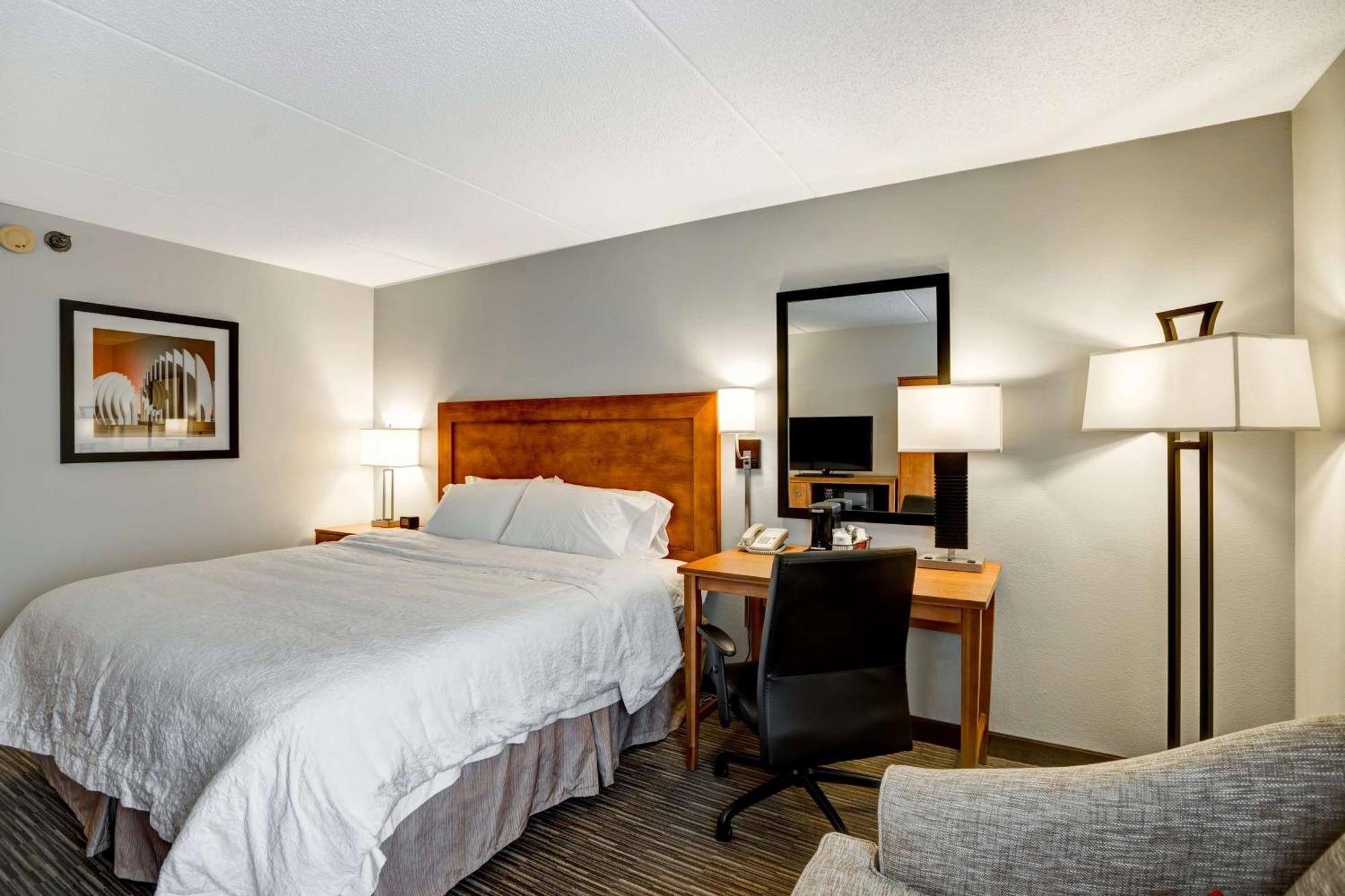 Hampton Norfolk-naval Base Hotel 3*