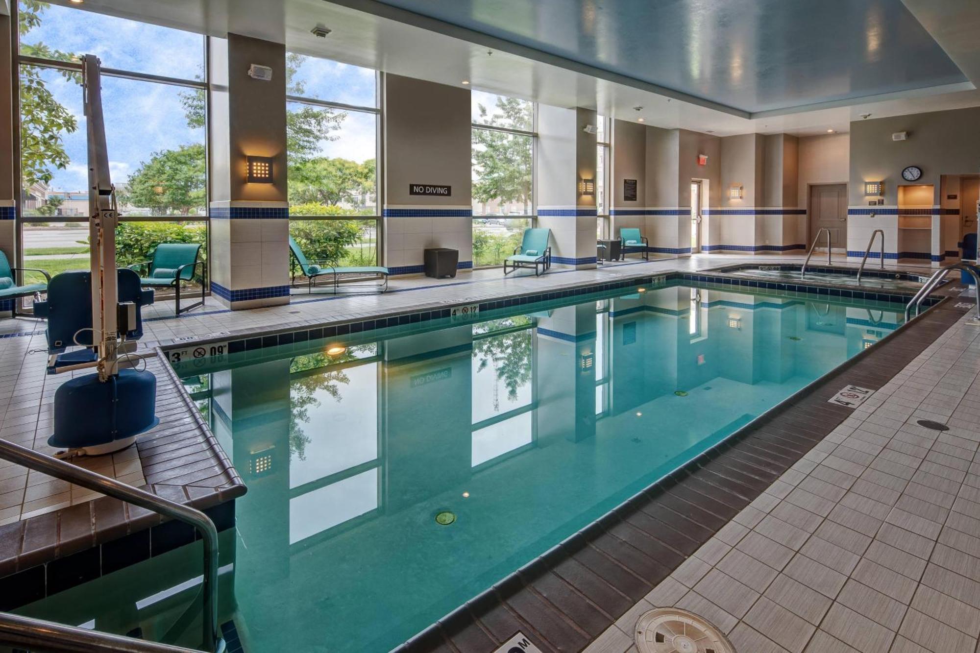 Hotel Downtown 3*