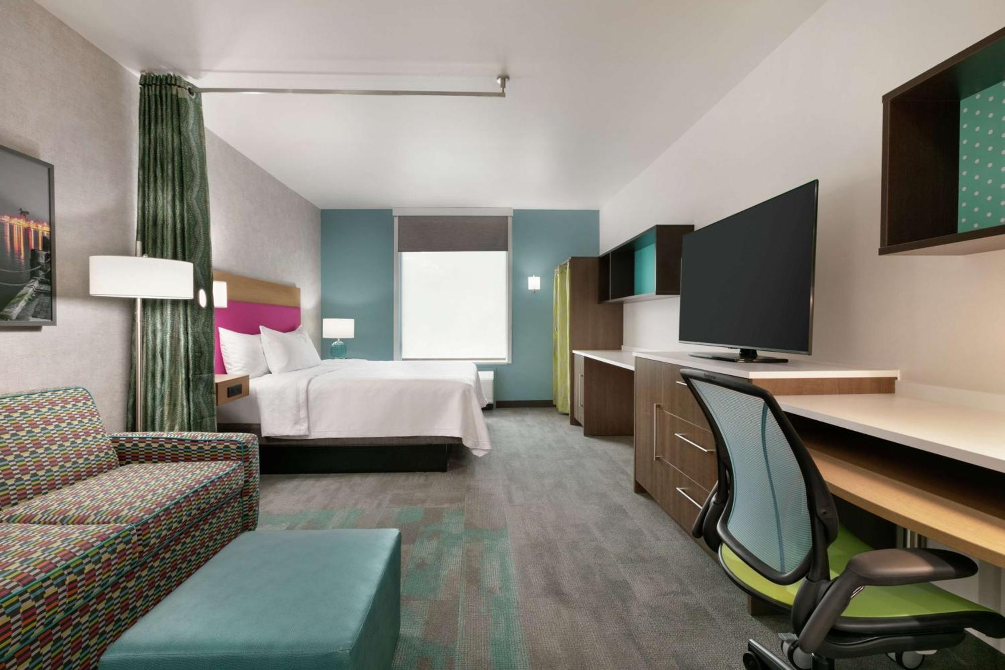 Home2 By Hilton Airport