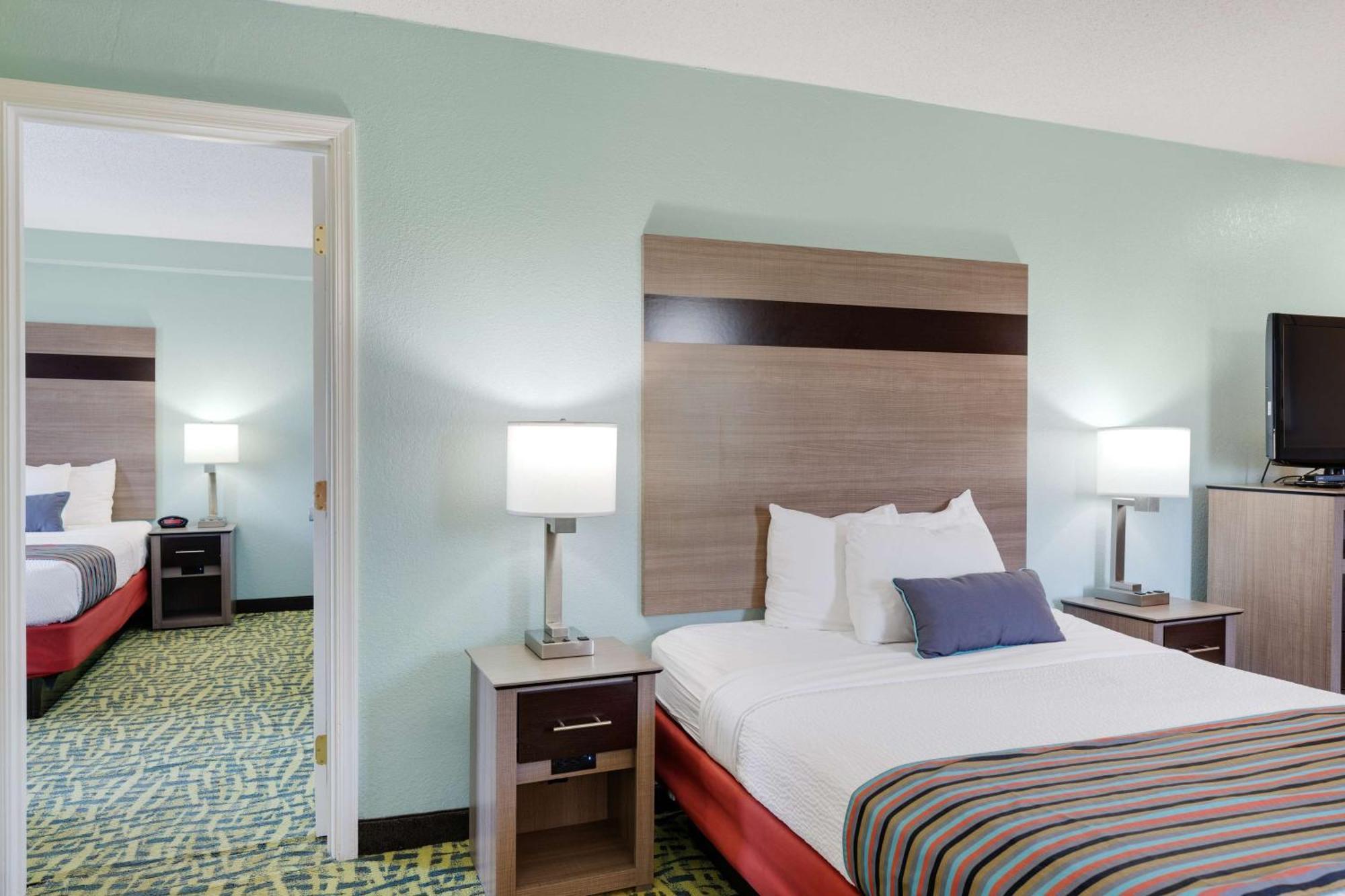 Hotel Western Sands & 3*