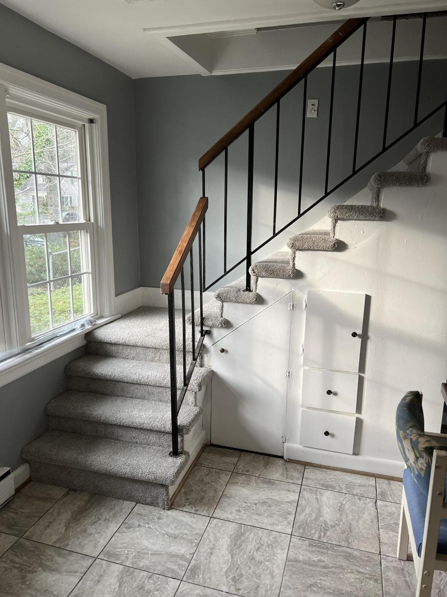Tri-level - 5 Bedroom 2 Ba - Extended Stays, Wi-fi Holiday home *