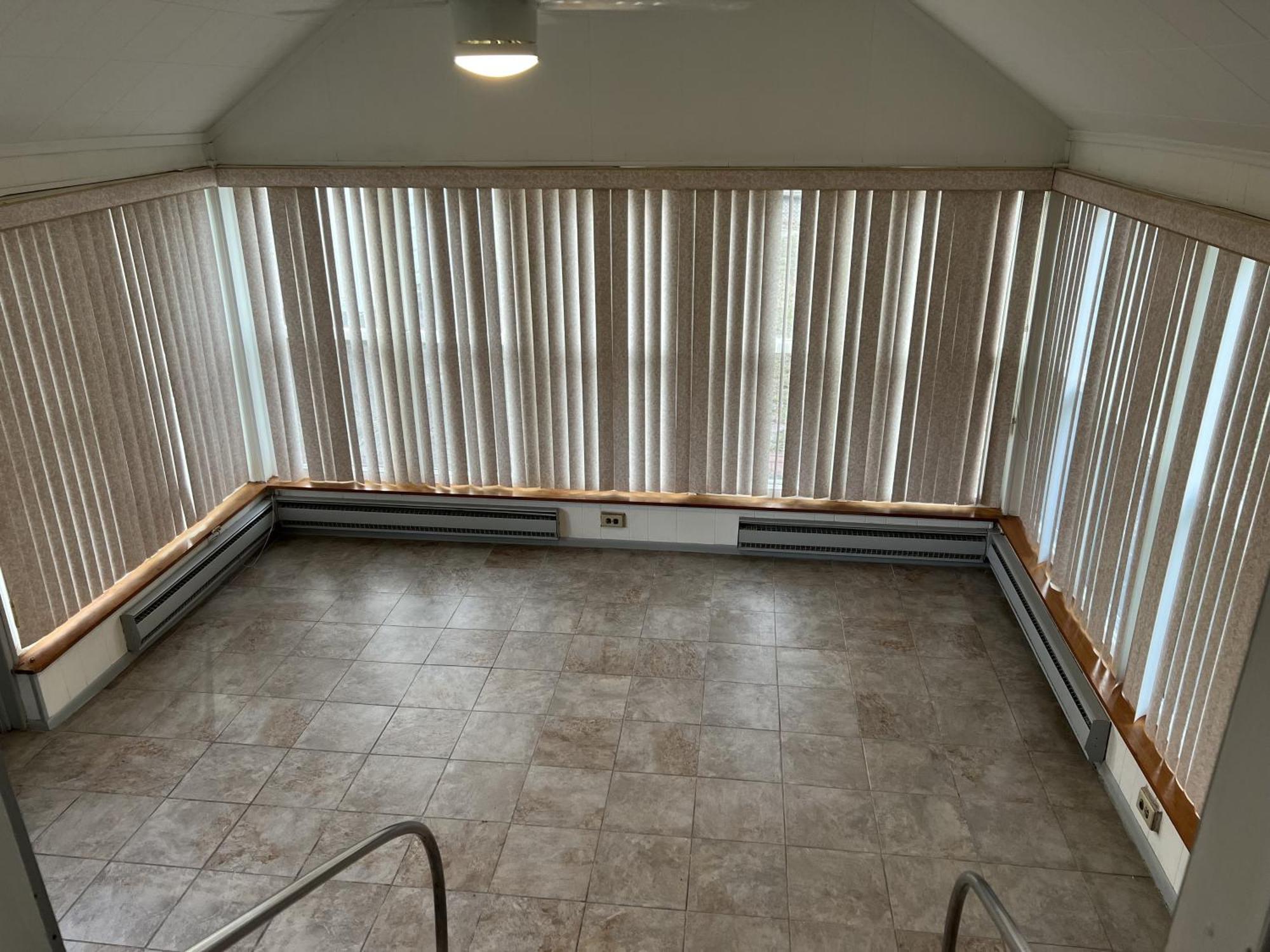 Tri-level - 5 Bedroom 2 Ba - Extended Stays, Wi-fi Norfolk