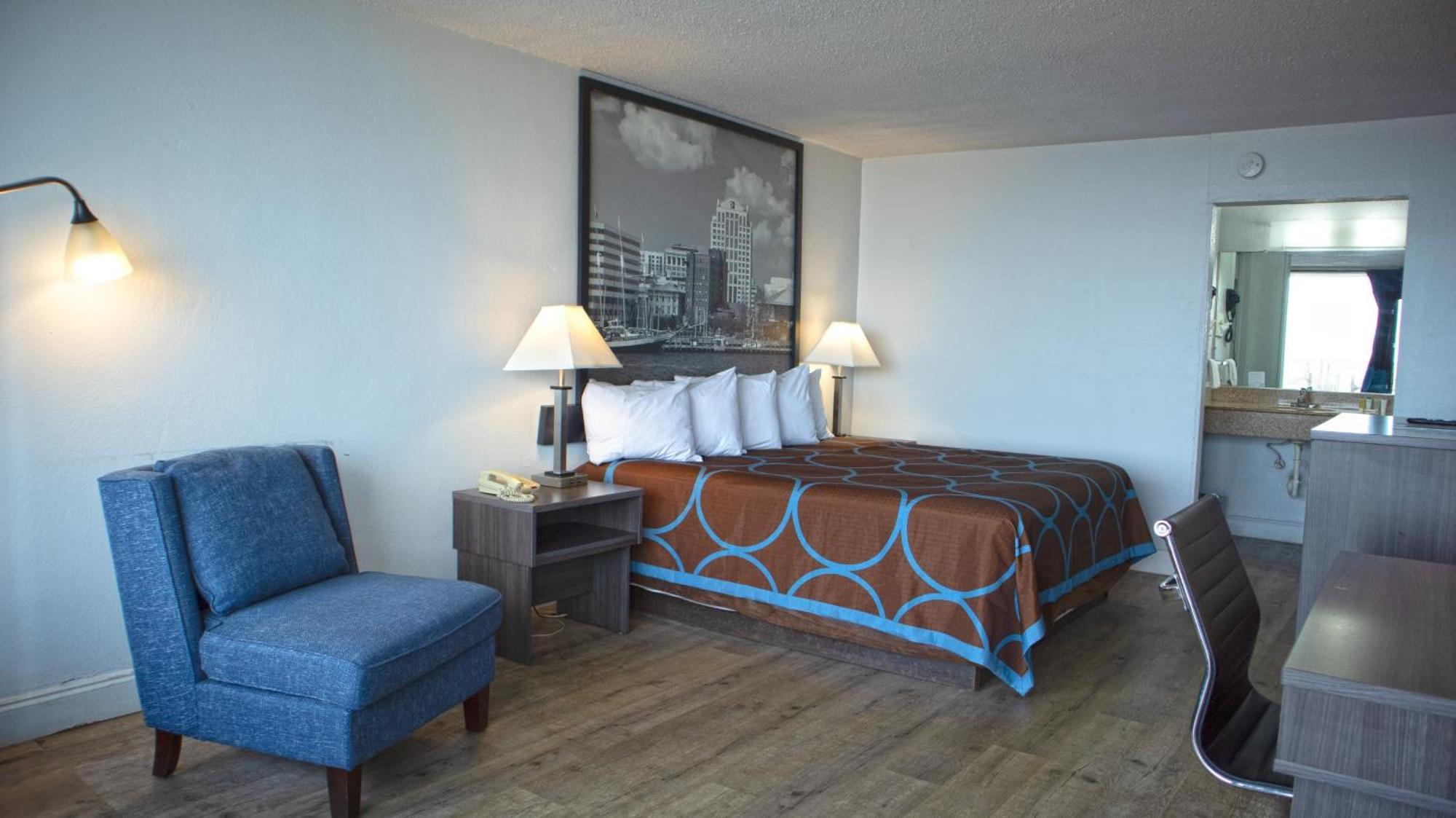 Casa Del Mar Hotel