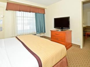 Western Sands &